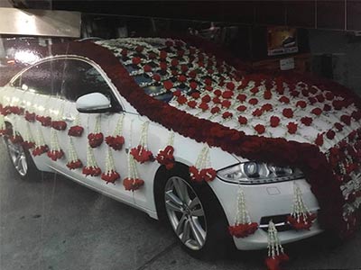 Car decoration arranges for wedding in Bhopal - Utsav Marriage Garden