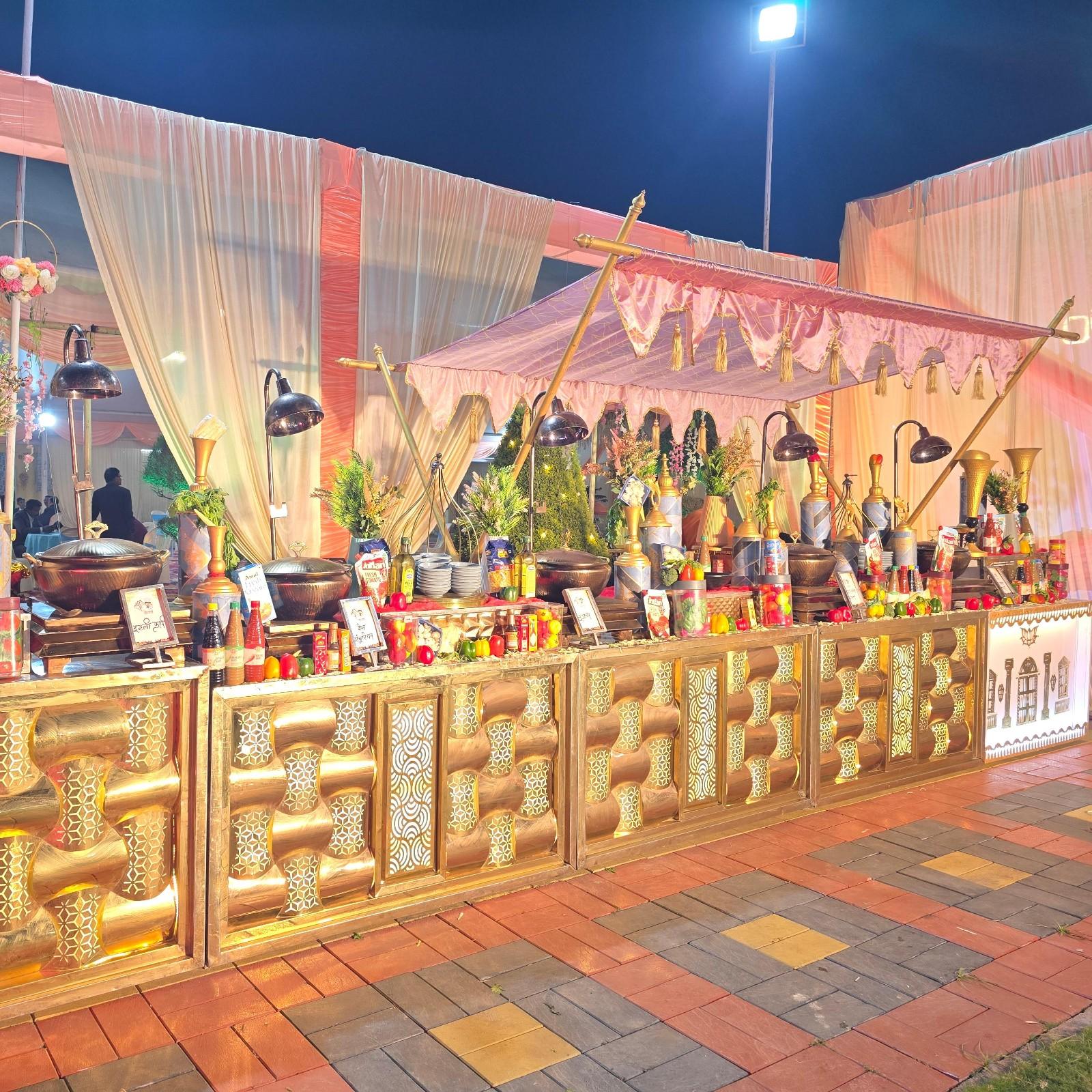 vegetarian-wedding-buffet-bhopal Premium vegetarian wedding buffet featuring multi-cuisine dishes and elegant serving counters at Utsav Marriage Garden, Bhopal.